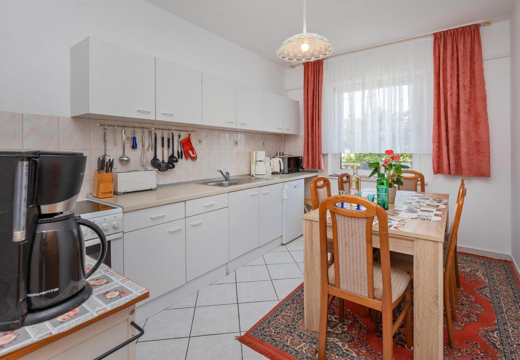 מליני Apartmani Galic 2 מראה חיצוני תמונה