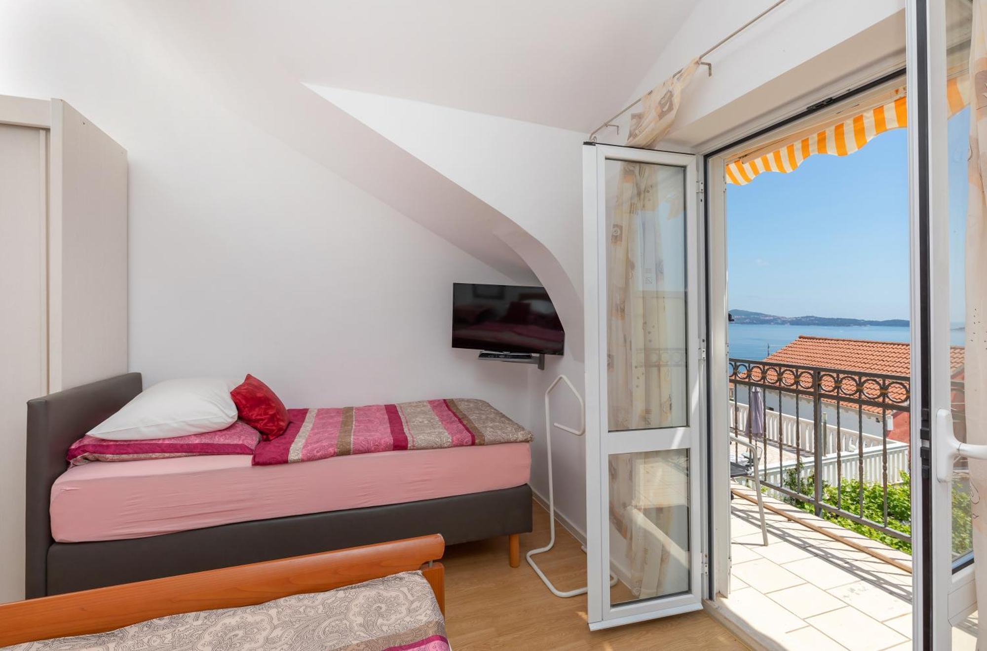 מליני Apartmani Galic 2 מראה חיצוני תמונה