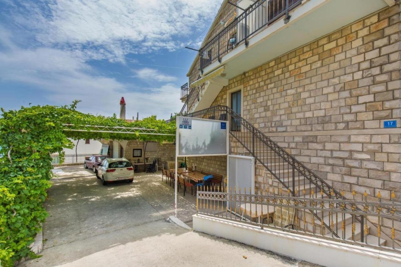 מליני Apartmani Galic 2 מראה חיצוני תמונה